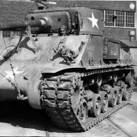 1/35 Metal HVSS T84 Track Links Set with Pin for US M4 Sherman Tank Model