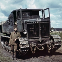 1/35 Metal Track Links: Soviet Voroshilovets Heavy Artillery Tractor Model