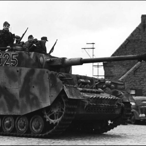 1/35 Metal Type B Track 40cm Solid Horn Links: German Panzer III IV Tank StuG Nashorn Hummel Late Production Model